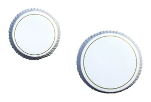 Coppia di copribicchieri in carta bianca con bordatura plissettata e profilo circolare oro per set cortesia.